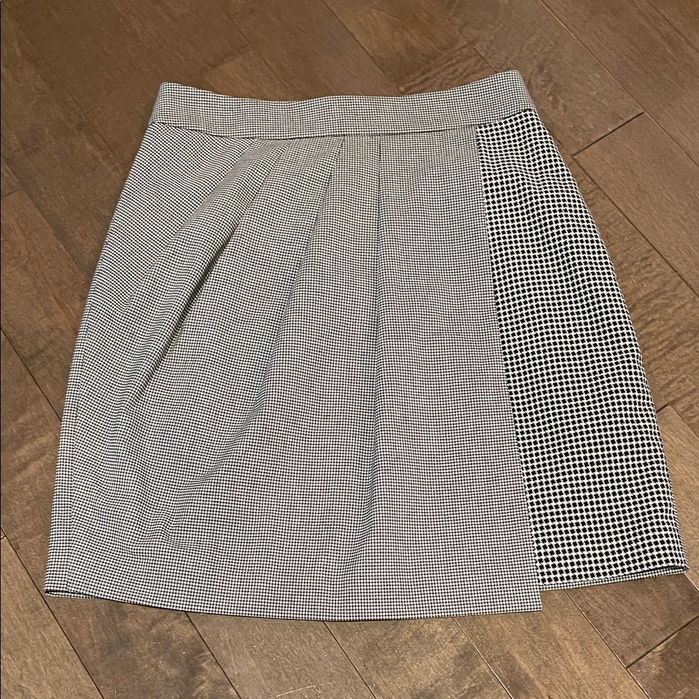 Club Monaco Black and White Patterned Skirt